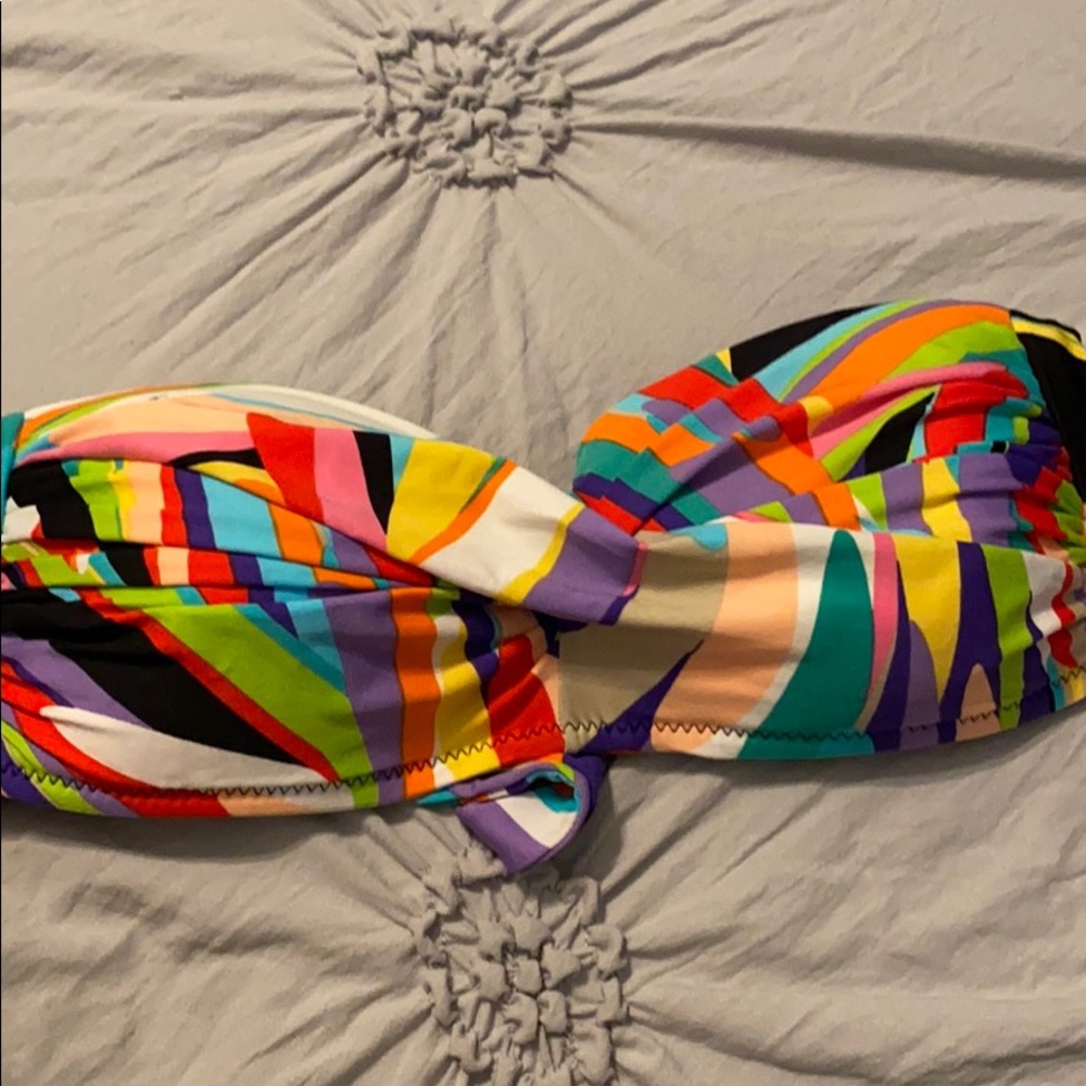 Women’s swim top